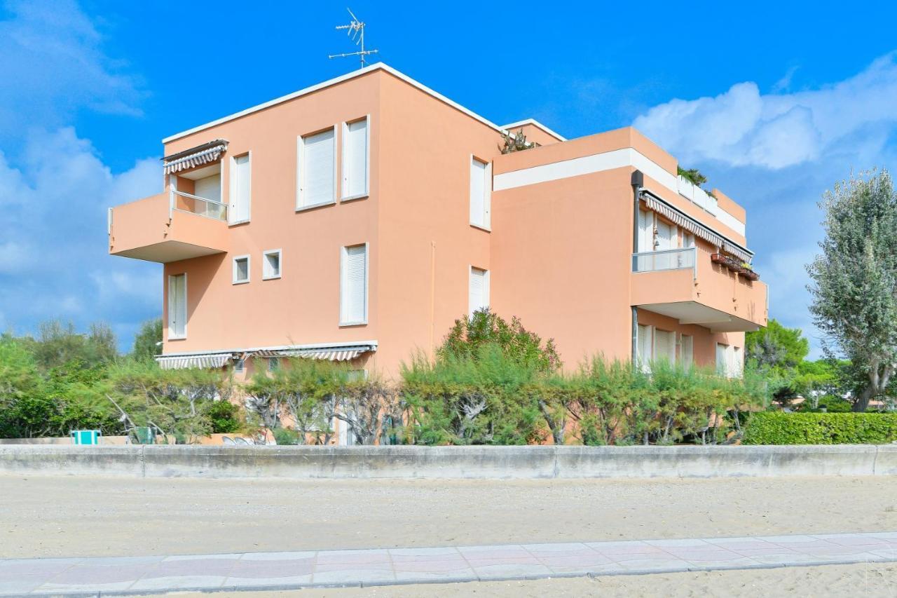 Residence Garuda Cavallino-Treporti Bagian luar foto
