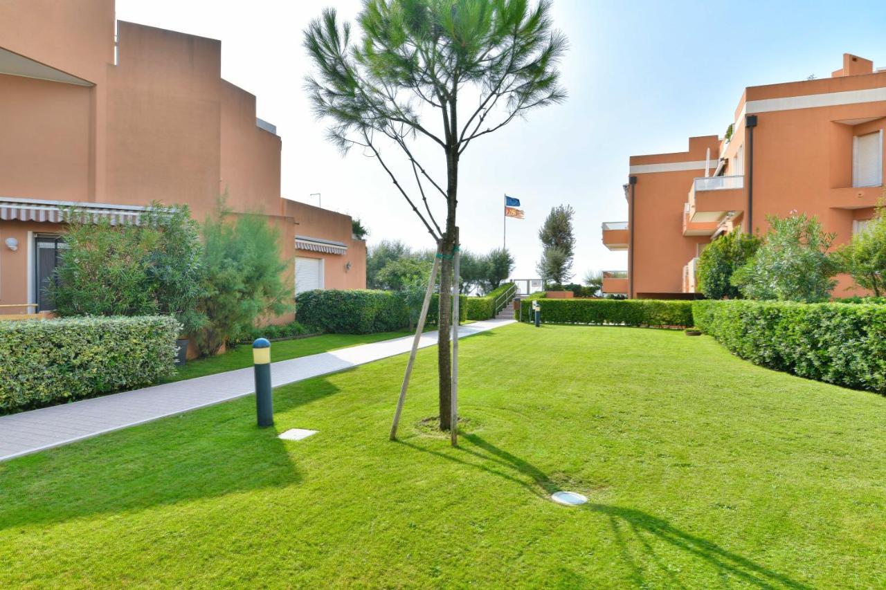 Residence Garuda Cavallino-Treporti Bagian luar foto